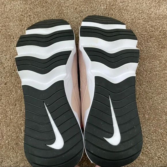 Nike Women's Pink Sneakers - Picture 7 of 7